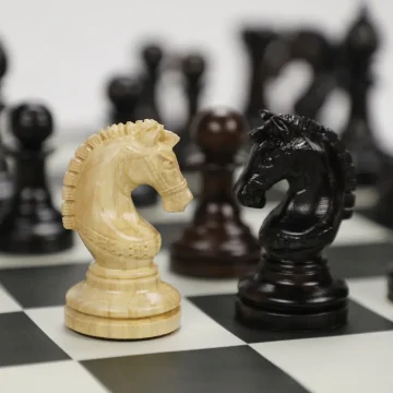 Premium Chess Set - Luxury Ebony & Maple Pieces